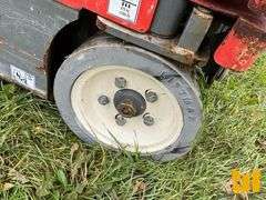 2015 SKYJACK SJ16 SN: 14006456 VERTICAL MAST LIFT