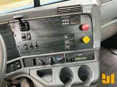 2007 FREIGHTLINER COLUMBIA TANDEM AXLE DAY CAB TRUCK TRACTOR VIN: 1FUJA6CG17LX37769