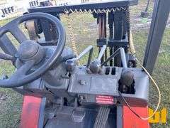 TOYOTA 4700 CUSHION TIRE FORKLIFT