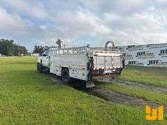 2019 CHEVROLET SILVERADO 5500HD FEC 4400 LB BOOM TRUCK VIN: 1HTKHPVK4KH284339