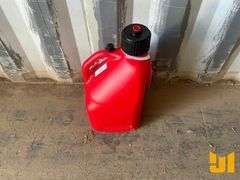 UNUSED 5 GAL MULTI-PURPOSE UTILITY JUG