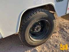 2019 CHEVROLET SILVERADO 6500 HD 4X4 BUCKET TRUCK VIN: 1HTKJPVM9KH885722