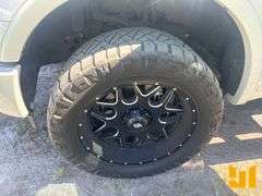 2017 FORD F-150 PLATINUM CREW CAB 4X4 PICKUP VIN: 1FTEW1EG7HFB05871