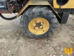 TRACKLESS VEHICLES SIDE WALK MACHINE