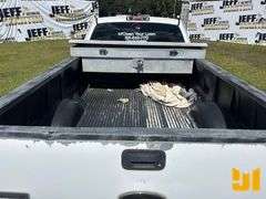 2005 FORD F-150 XL EXTENDED CAB 4X2 PICKUP VIN: 1FTRF12W95NA26474