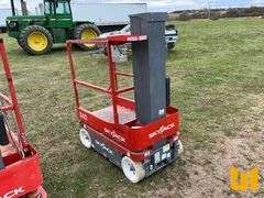 2012 SKYJACK SJ12 SN: 14001542 VERTICAL MAST LIFT