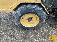 TRACKLESS VEHICLES SIDE WALK MACHINE