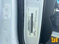 2019 CHEVROLET SILVERADO 5500HD FEC 4400 LB BOOM TRUCK VIN: 1HTKHPVK8KH885611