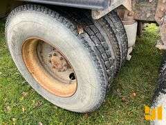 1995 MACK CH613 TANDEM AXLE DAY CAB TRUCK TRACTOR VIN: 1M1AA14Y0SW045852