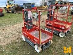 2012 SKYJACK SJ12 SN: 14001542 VERTICAL MAST LIFT