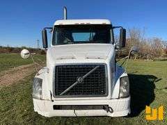 2007 VOLVO TRUCK VNL TANDEM AXLE DAY CAB TRUCK TRACTOR VIN: 4V4NC9GH47N481594