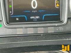 2018 INTERNATIONAL LT625 TANDEM AXLE DAY CAB TRUCK TRACTOR VIN: 3HCDZAPR9JL172195