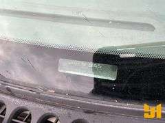 1999 FORD F-450 SINGLE AXLE REGULAR CAB 4X4 FLATBED TRUCK VIN: 1FDXF46F5XEA34055