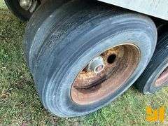 2002 UTILITY TRAILER MANUFACTURER VS2DC 53'X102" VAN TRAILER VIN: 1UYVS25352C825601