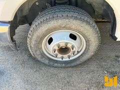 2018 FORD F-350XL SD S/A UTILITY TRUCK VIN: 1FDRF3G63JEC11906