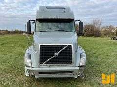 2007 VOLVO VN TANDEM AXLE TRUCK TRACTOR VIN: 4V4NC9GH47N453519