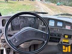 2001 STERLING TRUCK L7500 S/A VAC VIN: 2FZAA0AK51AF13774