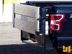 2018 FORD F-150 STX CREW CAB 4X2 PICKUP VIN: 1FTEW1CP1JFA13566