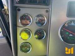 2018 KENWORTH T3 SERIES SINGLE AXLE REAR DISCHARGE MIXER TRUCK VIN: 2NKHHM6X2JM195027