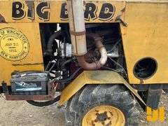 TRACKLESS VEHICLES SIDE WALK MACHINE