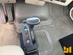 2001 STERLING TRUCK L7500 S/A VAC VIN: 2FZAA0AK51AF13774