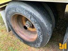 1999 UTILITY TRAILER MANUFACTURER VS2DC 53'X102" VAN TRAILER VIN: 1UYVS2533XC083903