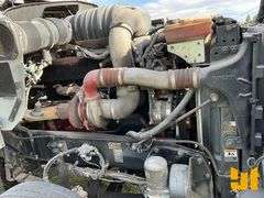 2009 KENWORTH T8 SERIES TANDEM AXLE DAY CAB TRUCK TRACTOR VIN: 1XKDD49XX9J255876