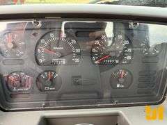 2001 STERLING TRUCK L7500 S/A VAC VIN: 2FZAA0AK51AF13774