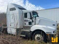 2006 KENWORTH T6 SERIES TANDEM AXLE SLEEPER TRUCK TRACTOR VIN: 1XKAD49X46R121364