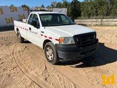 2007 FORD F-150 XL EXTENDED CAB 4X2 PICKUP VIN: 1FTRF12W77KC61251