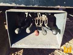 2004 CHEVROLET C5 SINGLE AXLE ROLLBACK TRUCK VIN: 1GBE5C1134F500886