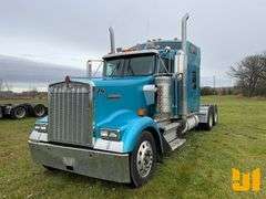 2001 KENWORTH W900L TANDEM AXLE TRUCK TRACTOR VIN: 874093