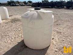 AXIS MOLDINGS 300 GALLON PLASTIC TANK