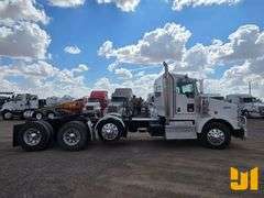 2018 KENWORTH T8 SERIES TRI AXLE DAY CAB TRUCK TRACTOR VIN: 1XKDP4EX0JR188496