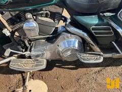 2002 HARLEY-DAVIDSON ELECTRA GLIDE CLASSIC MOTORCYCLE VIN: 1HD1FFW172Y607196