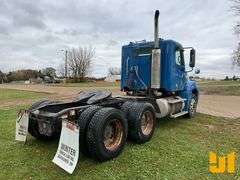 2007 FREIGHTLINER COLUMBIA TANDEM AXLE DAY CAB TRUCK TRACTOR VIN: 1FUJA6CG17LX37769