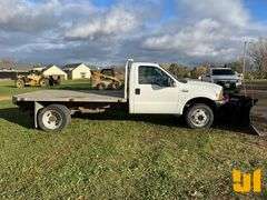 1999 FORD F-450 SINGLE AXLE REGULAR CAB 4X4 FLATBED TRUCK VIN: 1FDXF46F5XEA34055