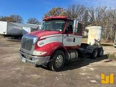 2005 INTERNATIONAL 8600 SINGLE AXLE SLEEPER TRUCK TRACTOR VIN: 1HSHXAHRX5J000376