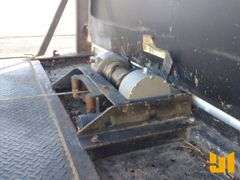 2004 CHEVROLET C5 SINGLE AXLE ROLLBACK TRUCK VIN: 1GBE5C1134F500886