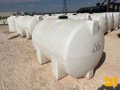 AXIS MOLDINGS 500 GALLON PLASTIC TANK