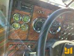 1999 KENWORTH W900L TANDEM AXLE TRUCK TRACTOR VIN: ***R814173