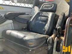 2005 CATERPILLAR TH350B 6000 LB TELESCOPIC FORKLIFT SN: CATTH350KSLD01405