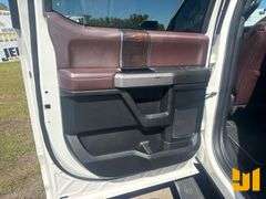 2017 FORD F-150 PLATINUM CREW CAB 4X4 PICKUP VIN: 1FTEW1EG7HFB05871