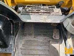 2017 CATERPILLAR 242D SKID STEER LOADER SN: CAT0242DPDZT03619