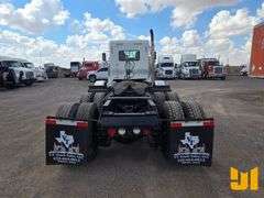 2018 KENWORTH T8 SERIES TRI AXLE DAY CAB TRUCK TRACTOR VIN: 1XKDP4EX0JR188496