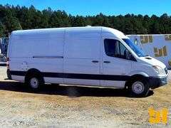 2011 MERCEDES BENZ 2500 2WD CARGO VAN VIN: WD3PE8CB6B5558527