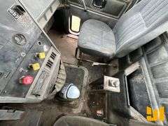 1995 MACK CH613 TANDEM AXLE DAY CAB TRUCK TRACTOR VIN: 1M1AA14Y0SW045852