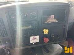 2007 INTERNATIONAL 8600 TANDEM AXLE SLEEPER TRUCK TRACTOR VIN: 1HSHXAHR27J552618