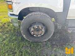 2019 CHEVROLET SILVERADO 5500HD FEC 4400 LB BOOM TRUCK VIN: 1HTKHPVK4KH284339