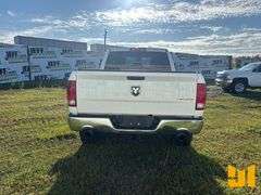 2019 RAM 1500 CREW CAB 4X4 PICKUP VIN: 1C6RR7FT2KS619429